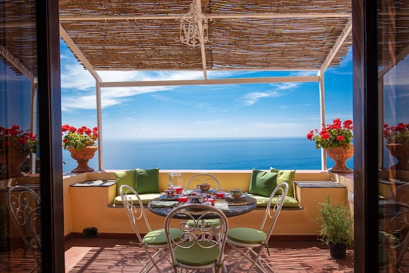 Villa, 3 Bedrooms | Terrace/patio