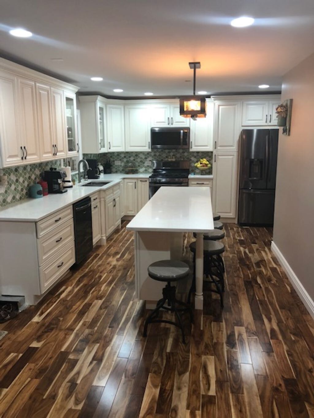 Perfect getaway minutes away from Maxinkuckee Lake & Culver Academy!