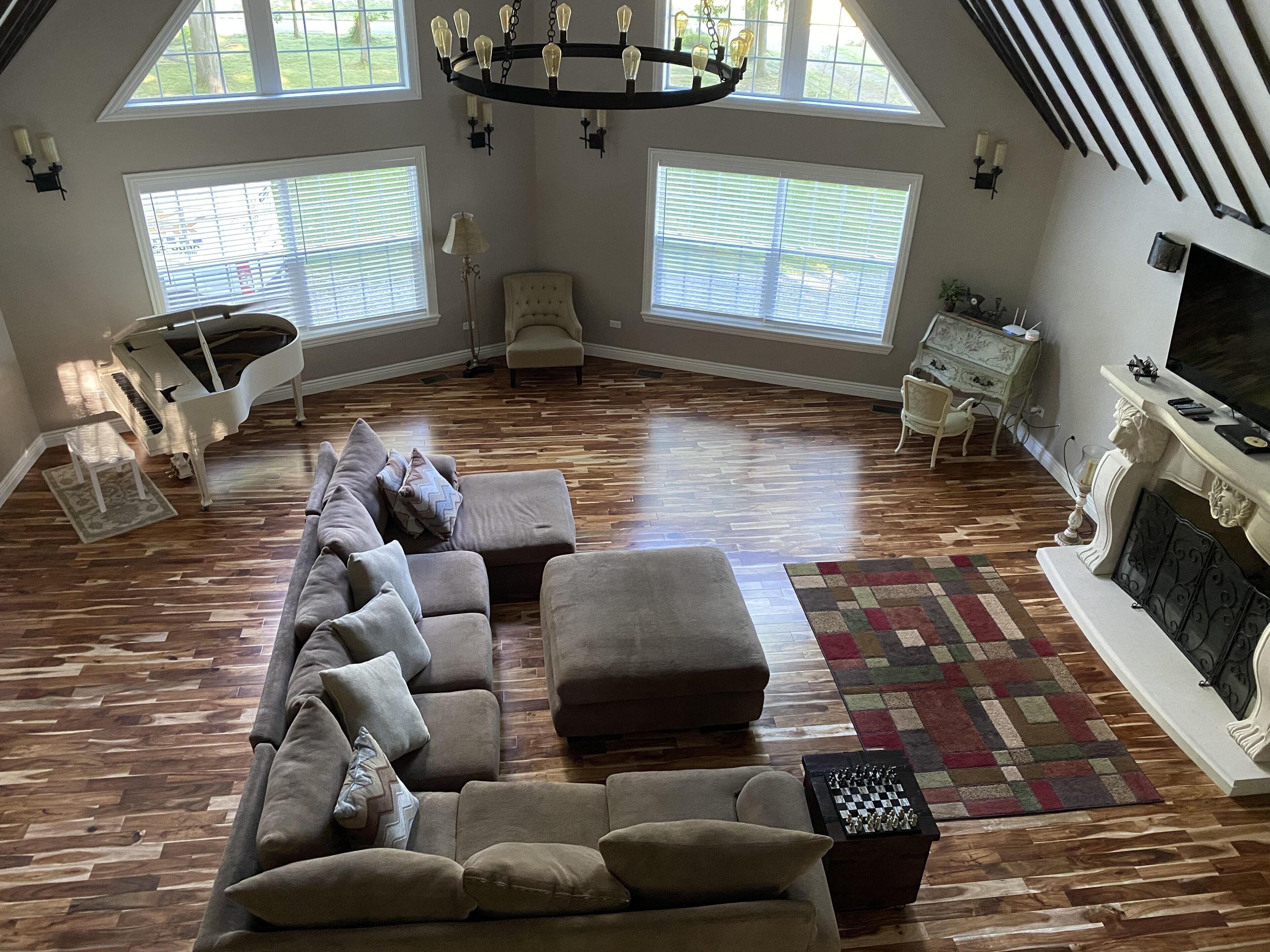 Perfect getaway minutes away from Maxinkuckee Lake & Culver Academy!