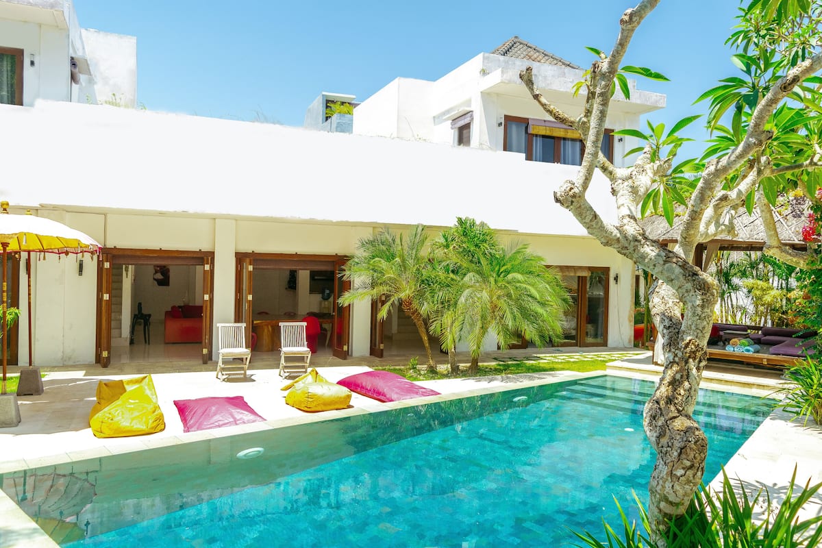 Private pool