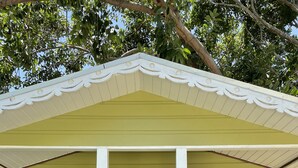 Exterior detail - Bak A Yaad Timberland Cottage (Negril)