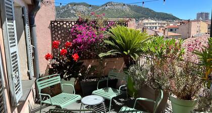 2 klimatisierte Zimmer mit Terrasse - Zentrum von Toulon