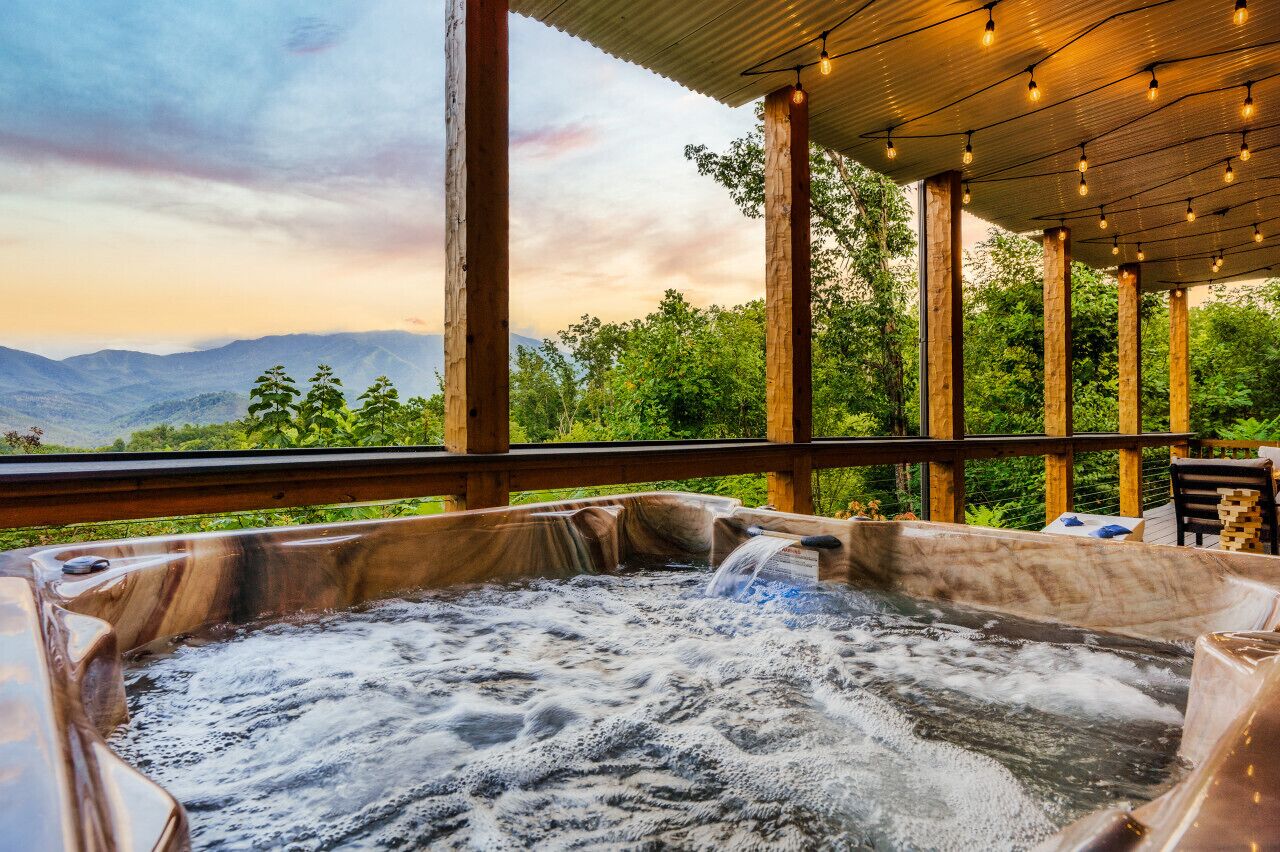 Outdoor spa tub