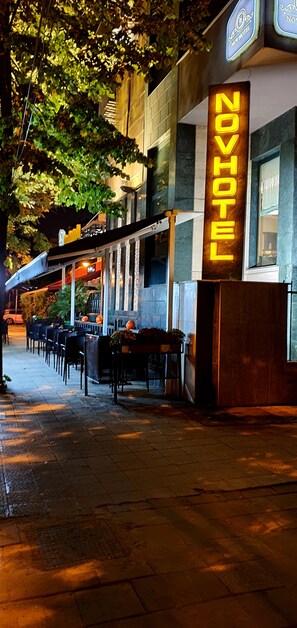 Front of property - evening/night - Nov Hotel (Tirana)