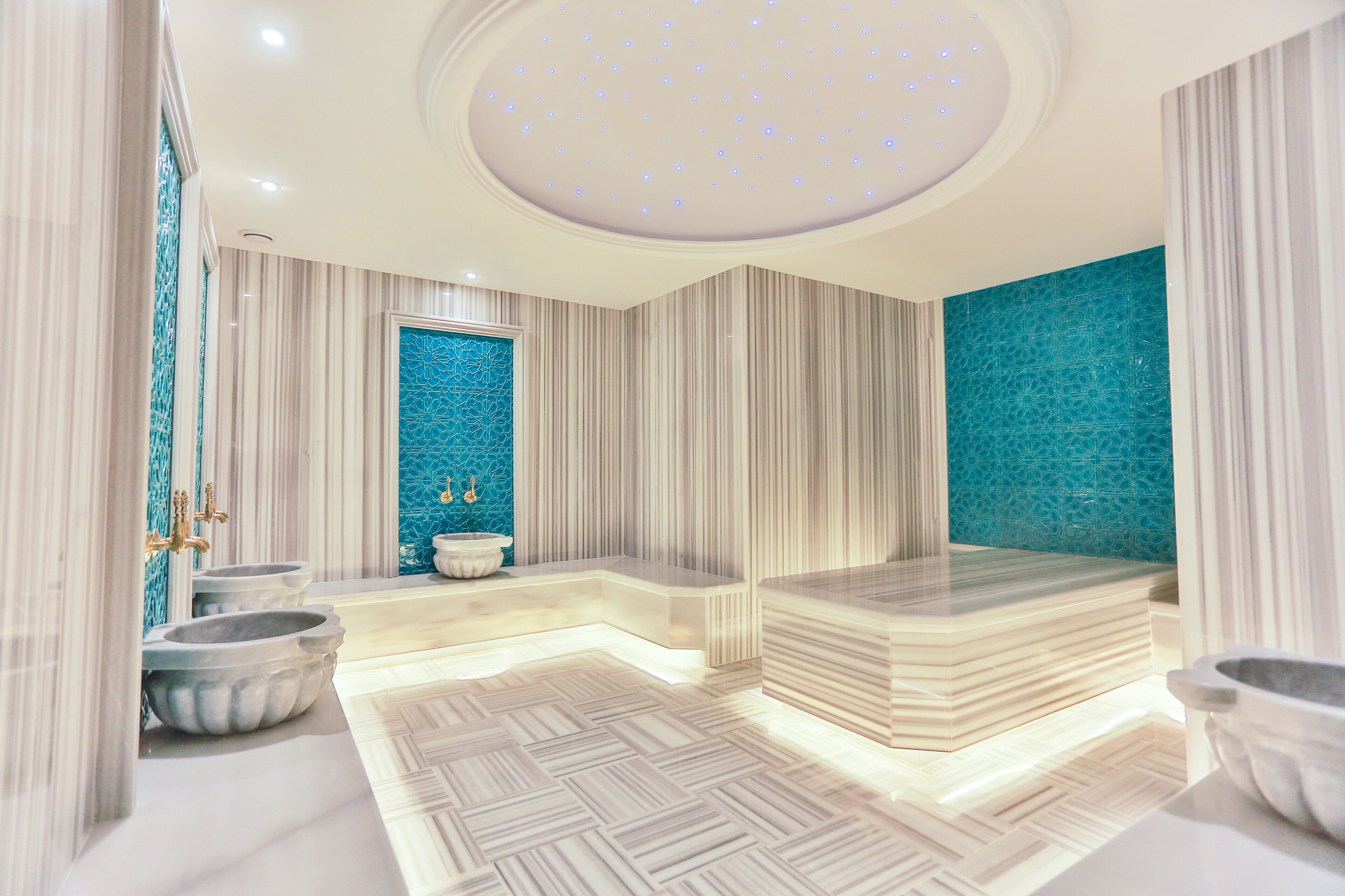 sauna, steam room, turkish bath/hammam