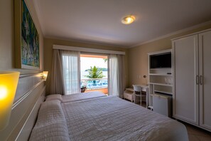 Duplo Frente Mar | Frigobar, Wi-Fi de cortesia, roupa de cama