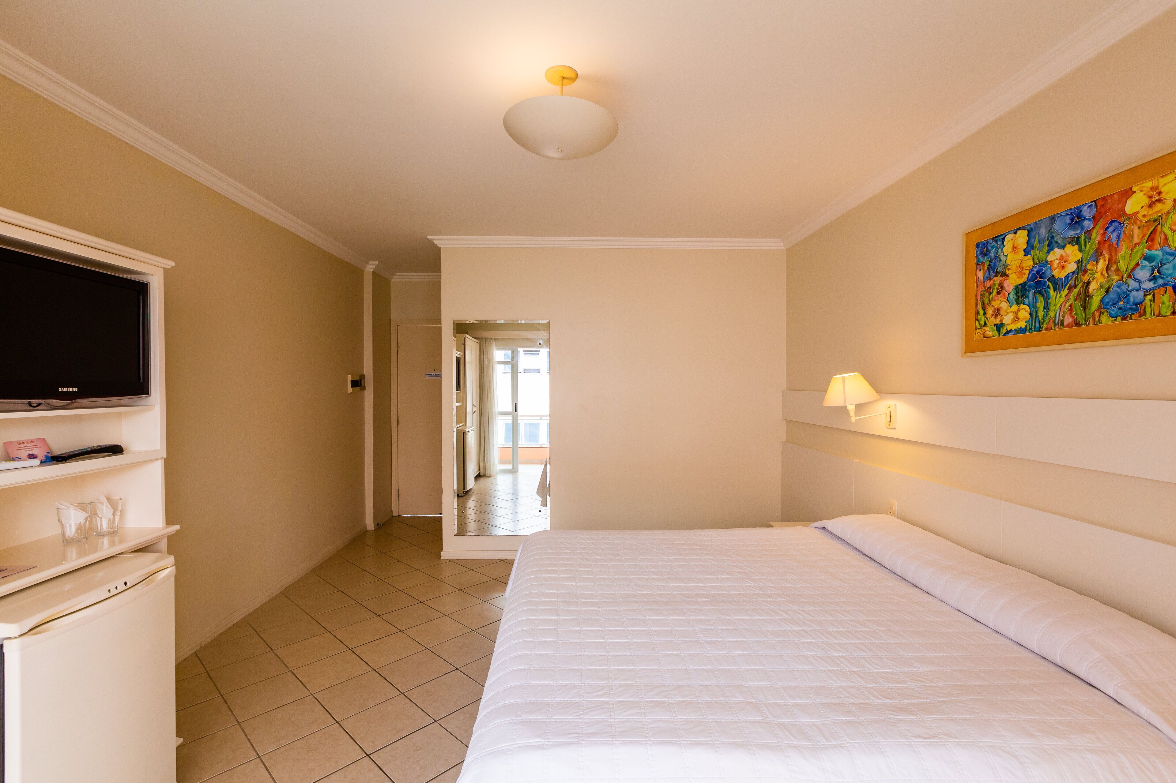 duplo lateral | minibar, free wifi, bed sheets, wheelchair access