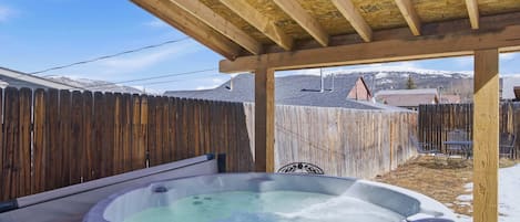 Bain à remous extérieur