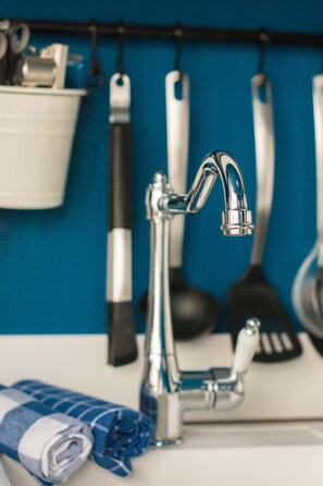 1 chambre, fer et planche à repasser, lit parapluie, Wi-Fi gratuit