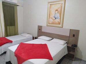 Minibar, desk, soundproofing, free WiFi - Hotel Gran Fenícia Marechal (Marechal Candido Rondon)