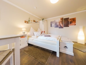 2 bedrooms, desk, iron/ironing board, travel cot - Double apartment Union near Cologne Messe Bonn Phantasialand (Dersdorf)
