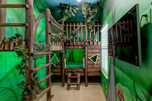 Children’s area - Magical Family Getaway | Newly Renovated (Jan 2021), Sunset Golf Course Views,West-Facing Pool (Kissimmee)