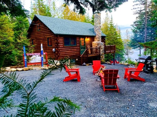 Loon Lake Cabin - lots of privacy at this waterfront Loon Lake property