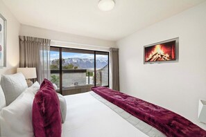 2 bedrooms, iron/ironing board, travel crib, WiFi