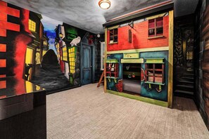 Interior - Grand Home w/ Princess & Wizard Themed BRs, Theater, Arcade & Pool - Near Parks (Davenport)