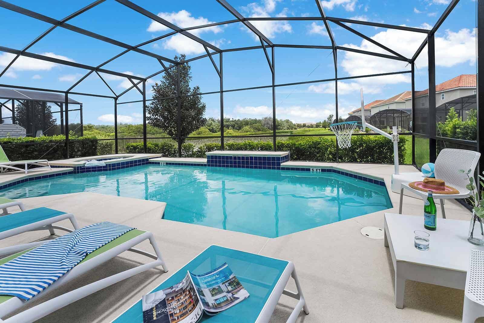 Et oppvarmet basseng