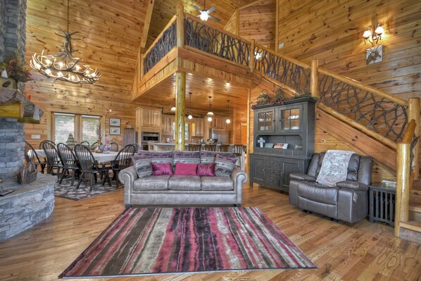 TV, fireplace, DVD player
