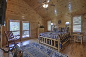 3 bedrooms, WiFi, bed sheets - Bearing Haus - Aska Adventure Area, 10 minutes from Blue Ridge (Blue Ridge)