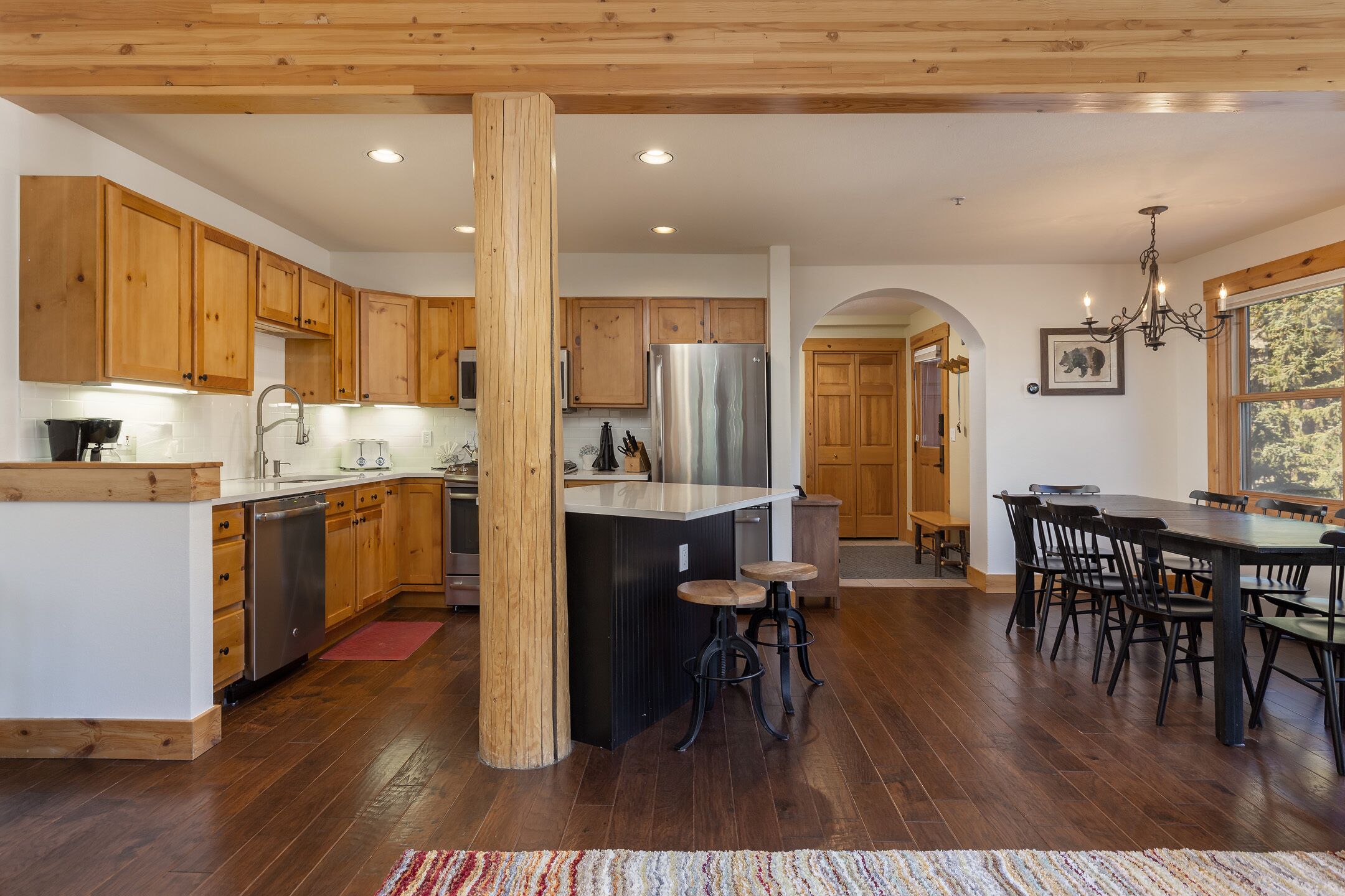 2 Master Suites, Updated Kitchen, Private Laundry, Beautiful Views, Shuttle