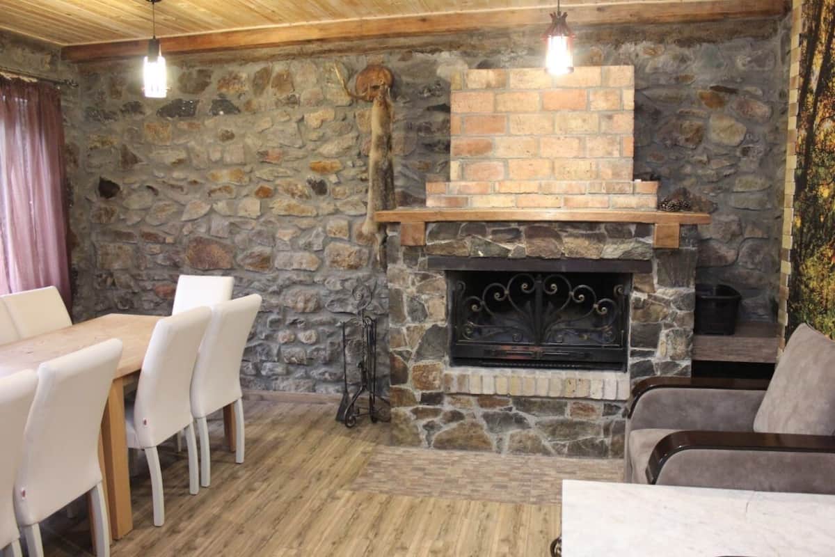 5 habitaciones y wifi gratis