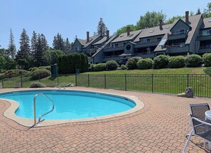 Piscine extérieure, piscine chauffée