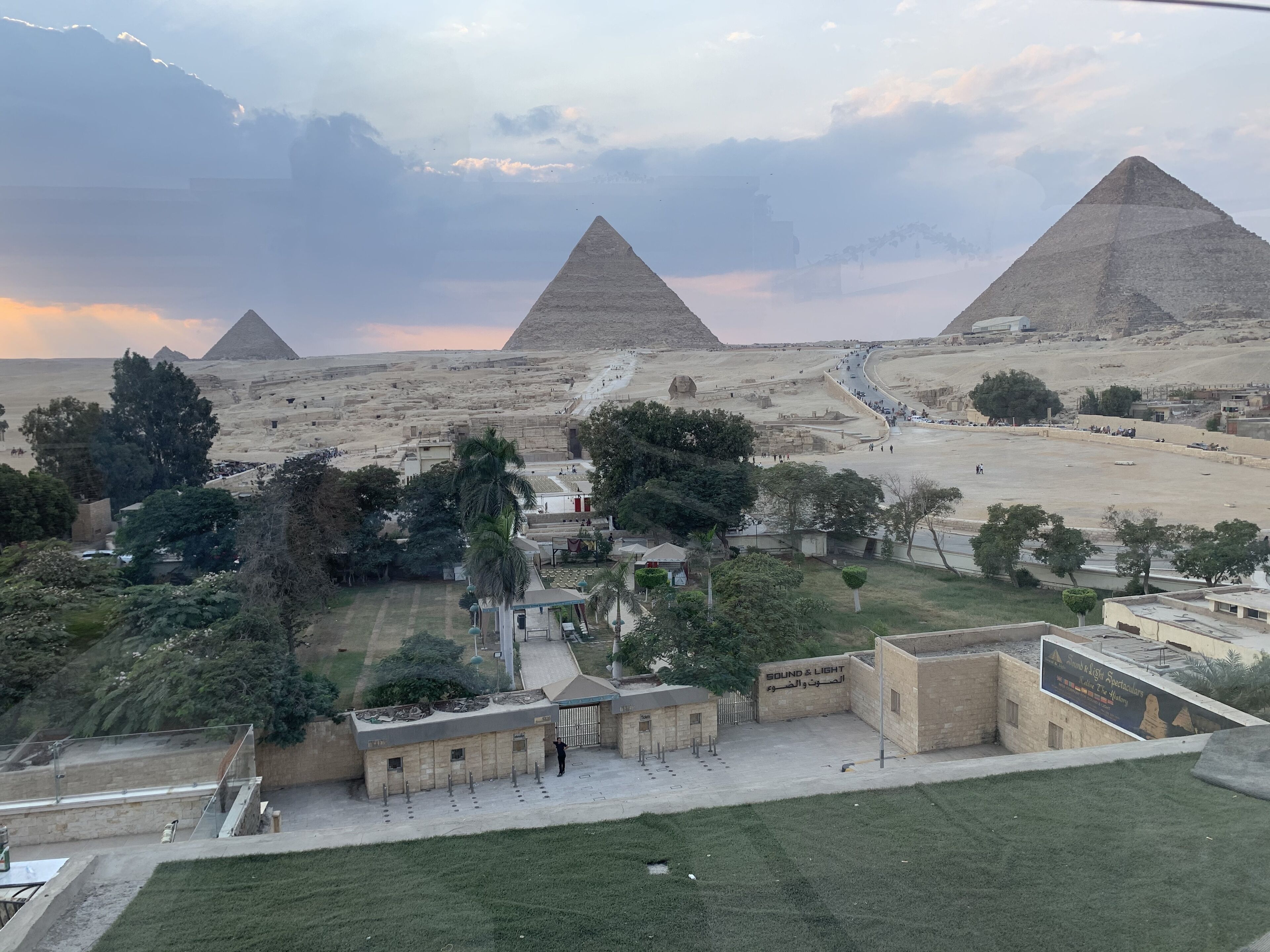 1 bedroom, egyptian cotton sheets, premium bedding, pillow-top beds