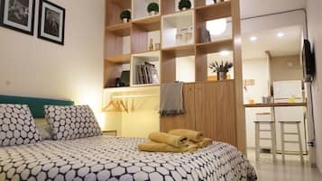 1 habitación, tabla de planchar con plancha, wifi y ropa de cama 