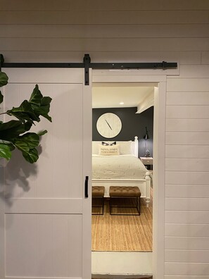 2 bedrooms, iron/ironing board, travel crib, free WiFi