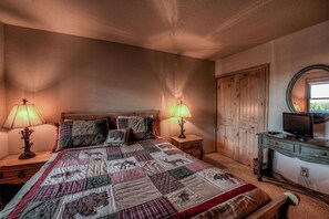 2 slaapkamers, een strijkplank/strijkijzer, wifi, beddengoed