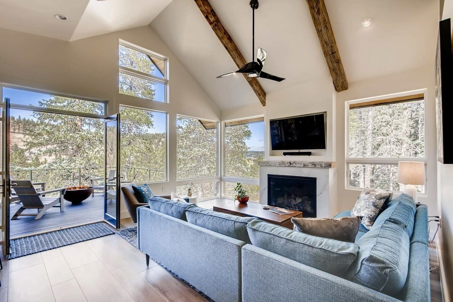 ★☆ New Cabin on the River ⭆ Hot Tub | BBQ | Fire Pit