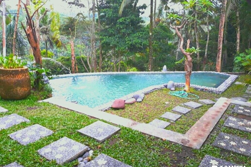 Naturally 2 bedroom villa with pool n Amazing view