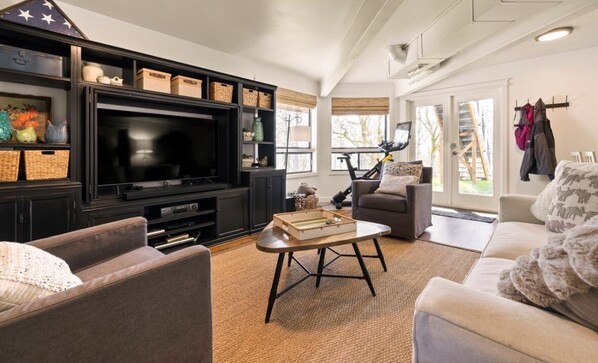 Smart TV, DVD player, printers