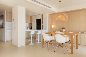 Dining - MOREMAR - A Special House by the Sea (Alcudia)