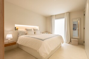 3 slaapkamers, een bureau, een strijkplank/strijkijzer, gratis wifi