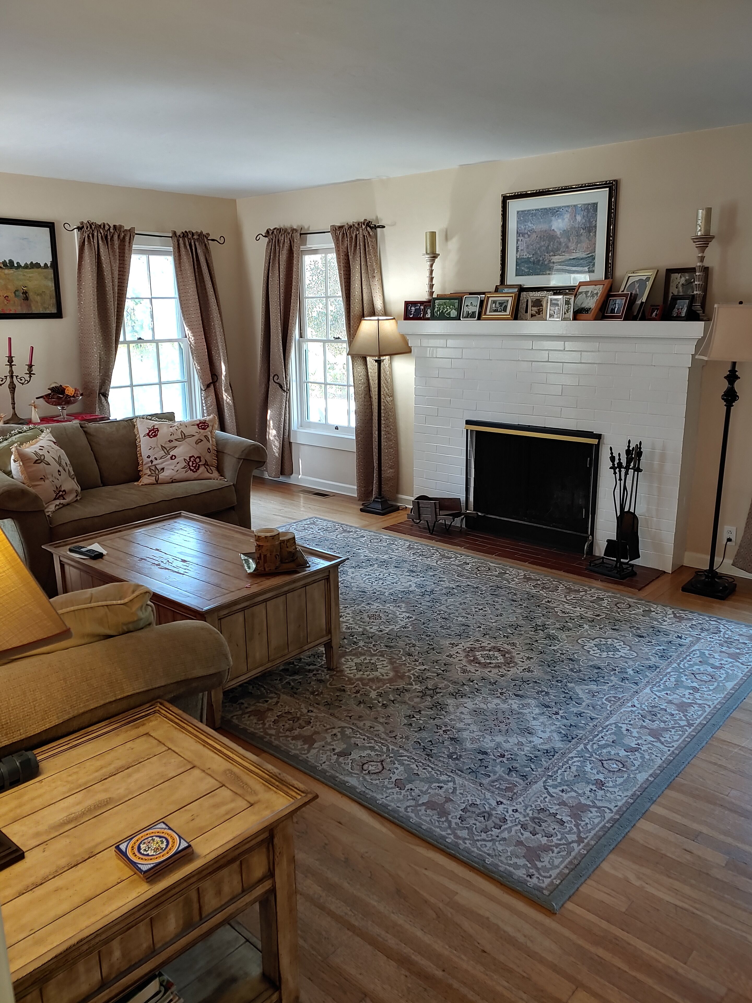 Big 3 Bedroom Home with a1 Bedroom Guest House