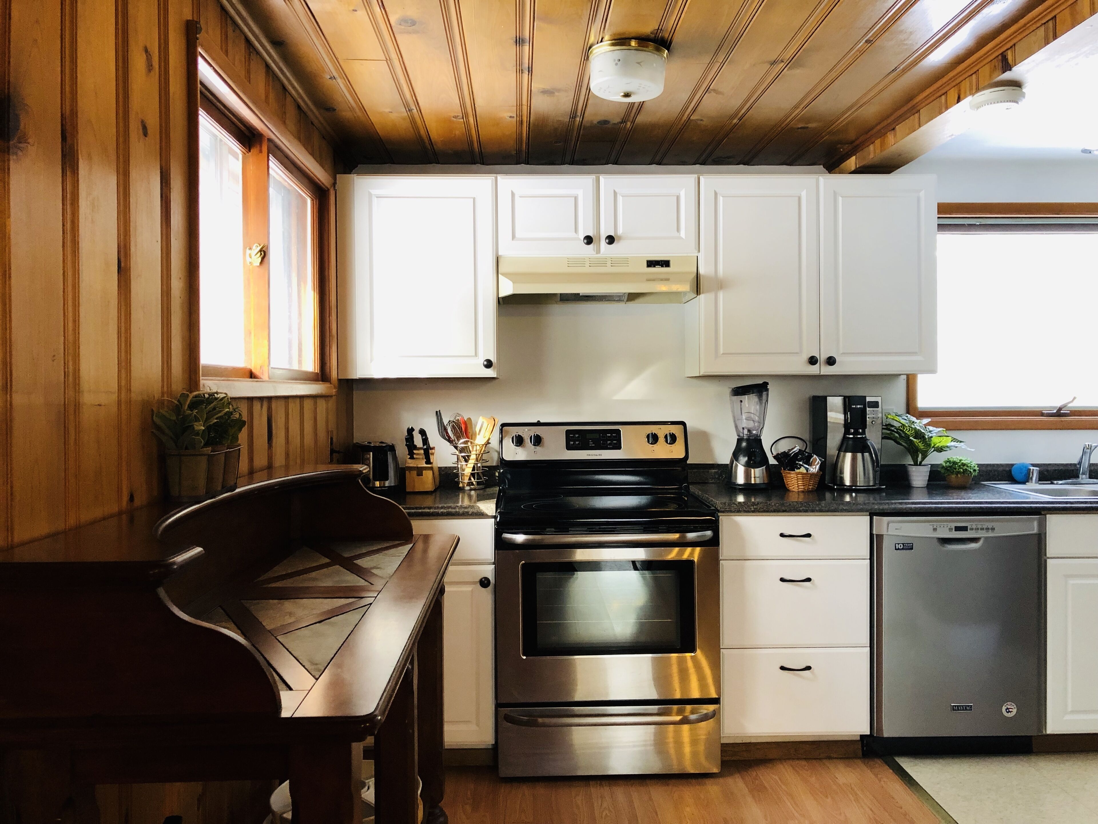 Ponderosa Cabin - 6 Bed/2 Bath 