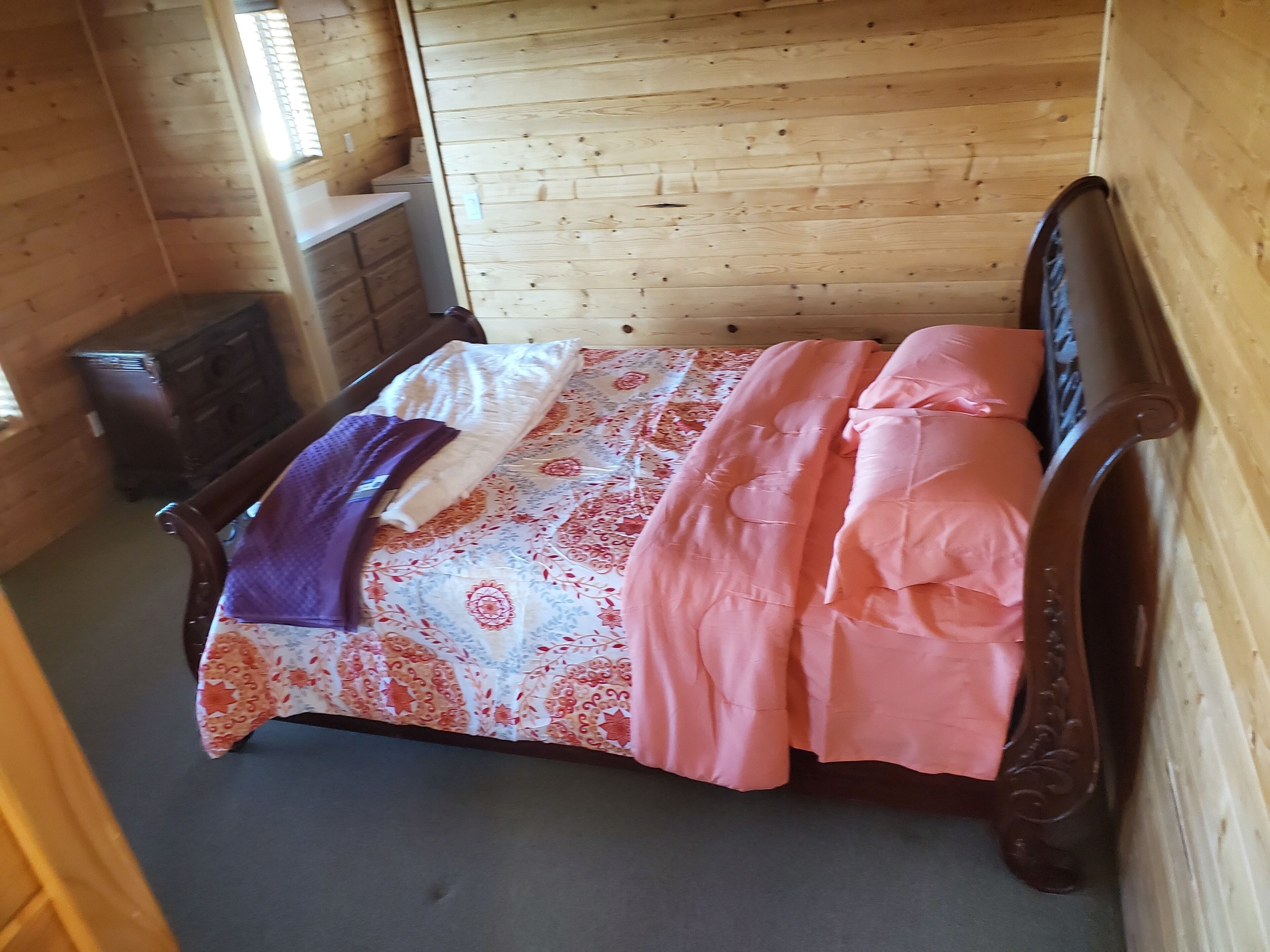 Enjoy the spectacular views from the balcony and cabin at this mountain location