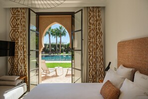 6 bedrooms, in-room safe, iron/ironing board, free WiFi