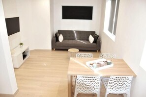 Dining - Beautiful apartment located in the Louvre-Bollaert district (Lens)
