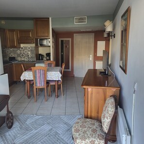 Interior - NICE ANTIBES SAINT LT CANNES RIVIERA BEACH POOL TENNIS SOLARIUM PARKING CAMERAS (Cagnes-Sur-Mer)