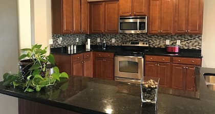 ** Hermosa casa ejecutiva de lujo a minutos de Redstone Arsenal **