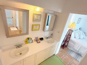 4 bedrooms, iron/ironing board, free WiFi, bed sheets - Caribbean Cottage with Breathtaking Views and Your Own Private Pool! (Cruz Bay)