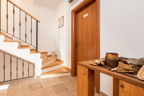 Interior - Holiday home Harmony with private heated pool (Žrnovnica)