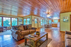 Smart TV, fireplace, video games, DVD player