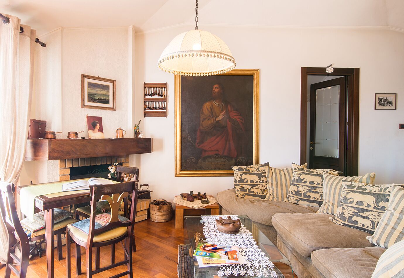 the attic of wonders on the sea