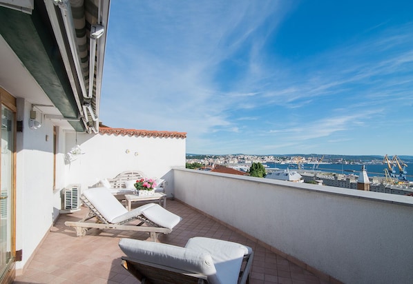 Terrace/patio - The attic of wonders (TRIESTE)