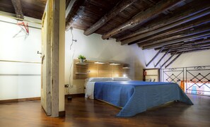 2 Schlafzimmer, Bügeleisen/Bügelbrett, kostenloses WLAN, Bettwäsche