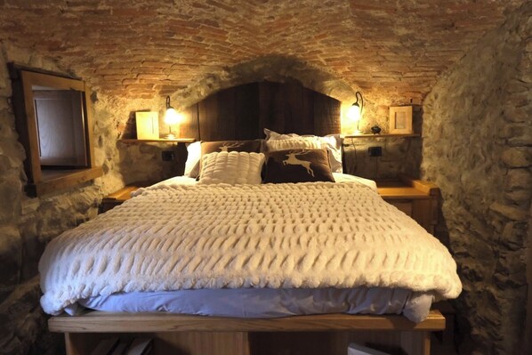 3 bedrooms, iron/ironing board, free WiFi