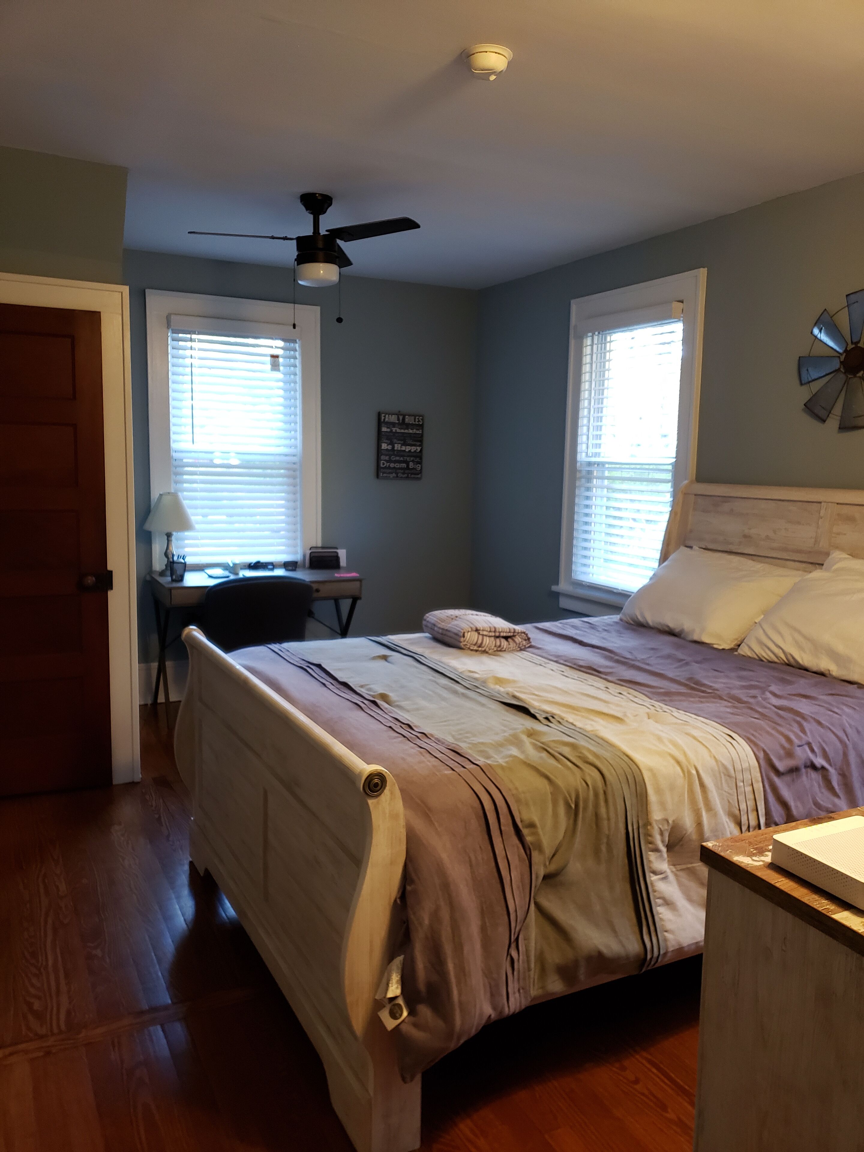 ⭐⭐⭐⭐⭐ Country Cottage, Heart of the Poconos!! Game room & Hot Tub