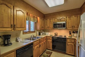 Fridge, microwave, coffee/tea maker, toaster